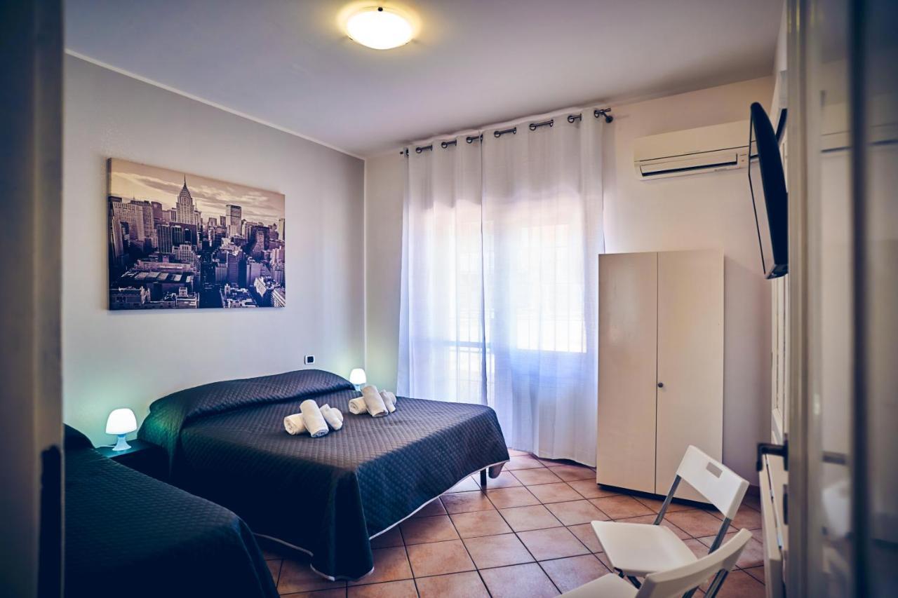 Travelershome 7Metri Guesthouse ชัมปีโน ภายนอก รูปภาพ