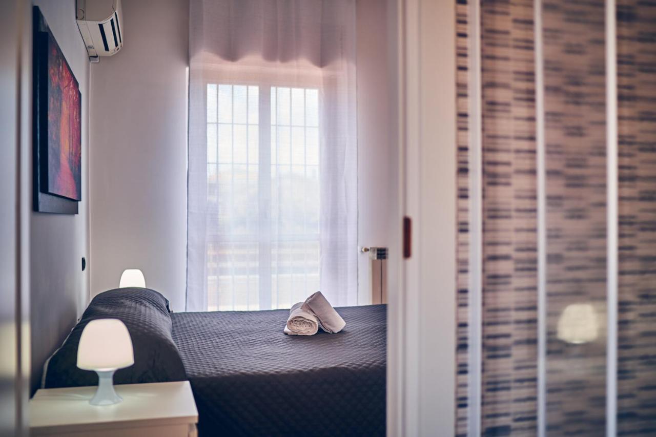 Travelershome 7Metri Guesthouse ชัมปีโน ภายนอก รูปภาพ