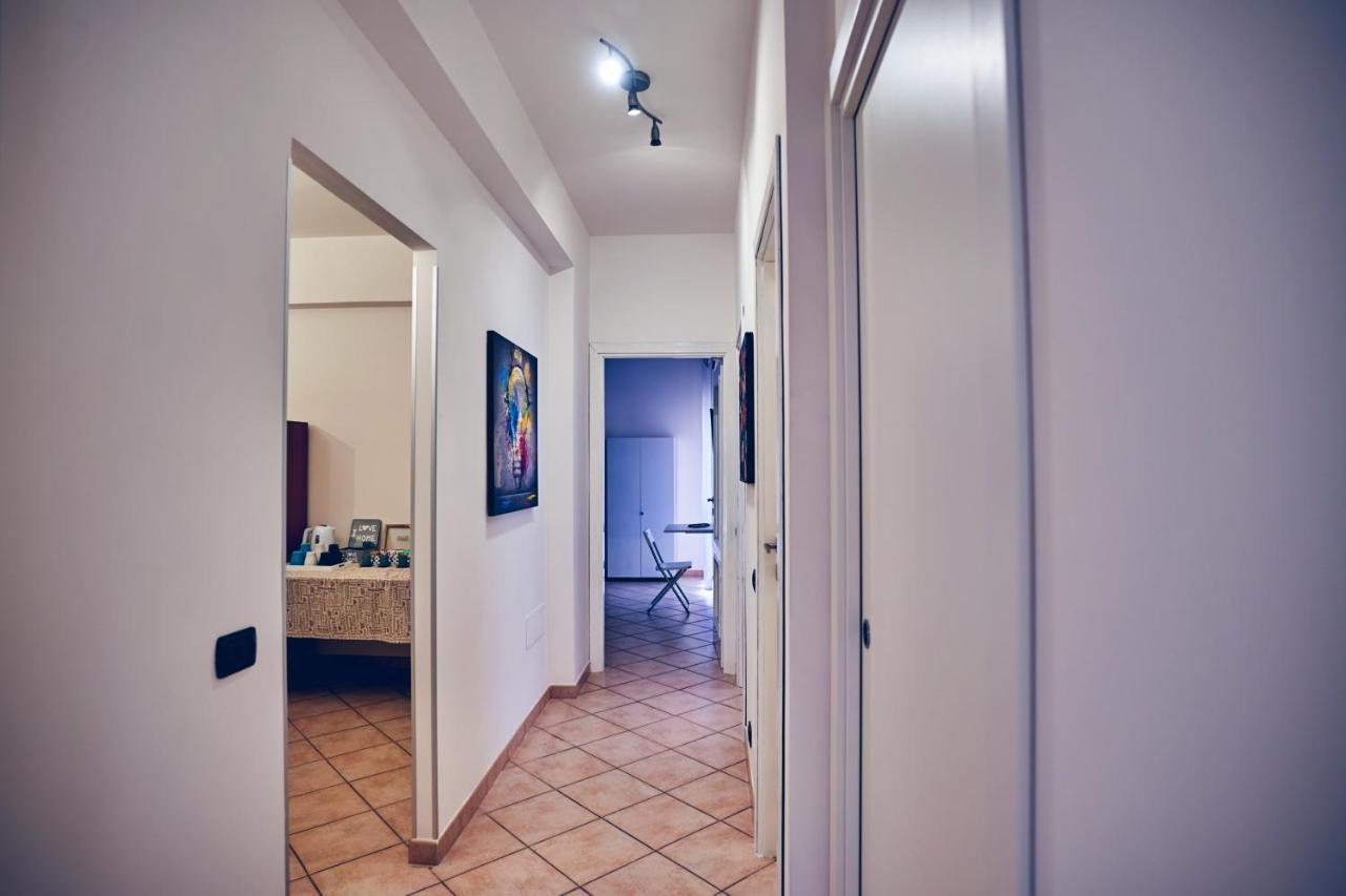 Travelershome 7Metri Guesthouse ชัมปีโน ภายนอก รูปภาพ