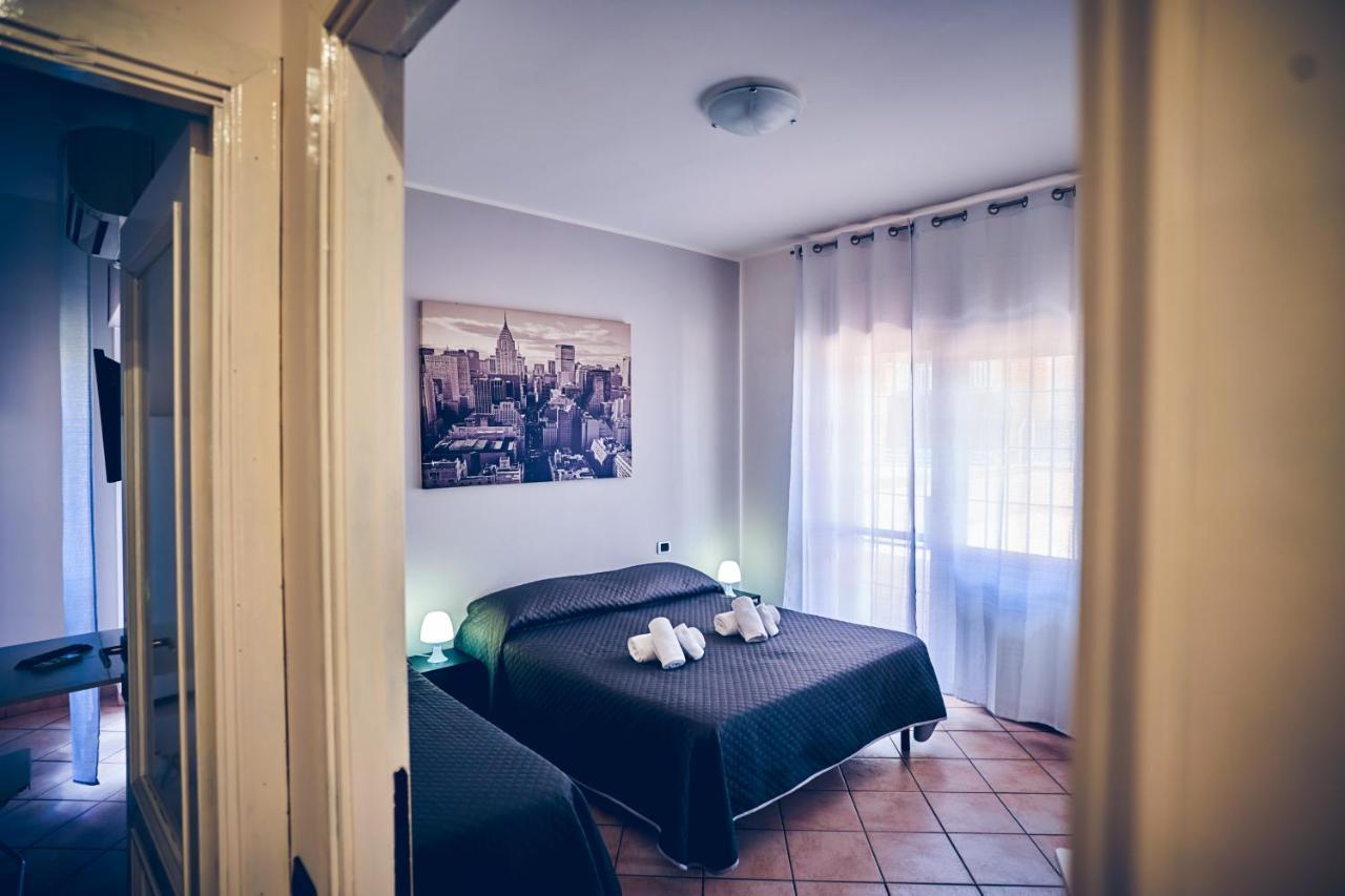 Travelershome 7Metri Guesthouse ชัมปีโน ภายนอก รูปภาพ