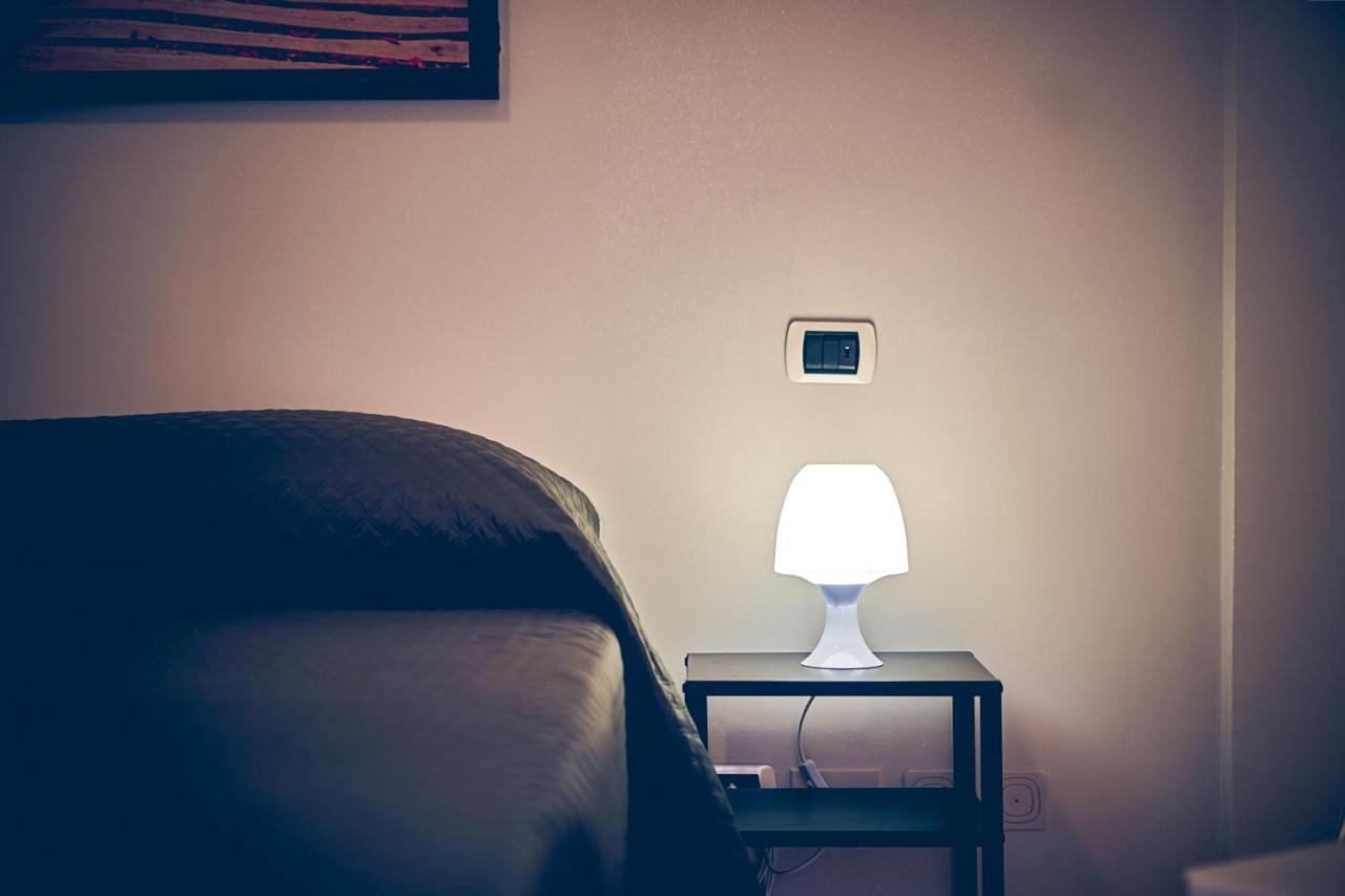 Travelershome 7Metri Guesthouse ชัมปีโน ภายนอก รูปภาพ