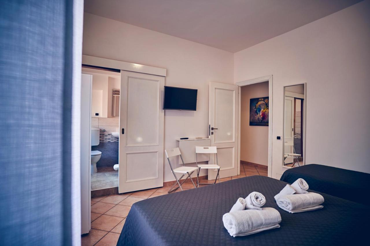 Travelershome 7Metri Guesthouse ชัมปีโน ภายนอก รูปภาพ