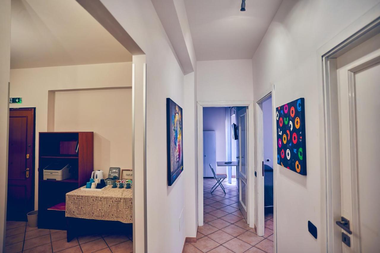 Travelershome 7Metri Guesthouse ชัมปีโน ภายนอก รูปภาพ