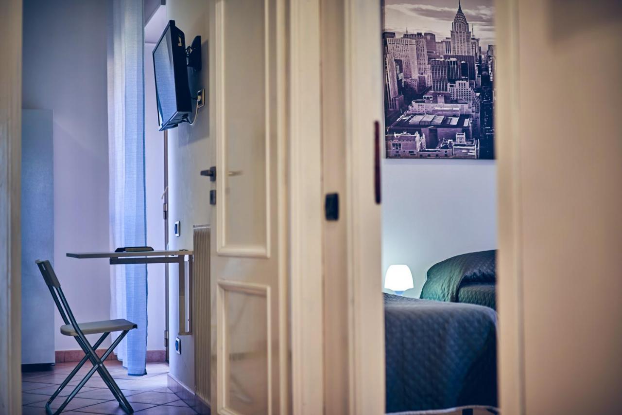 Travelershome 7Metri Guesthouse ชัมปีโน ภายนอก รูปภาพ